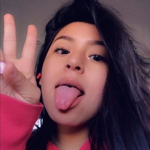 Meet your Posher, Paola